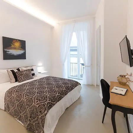 A Misura Duomo Rooms & Apartment - Ls Accommodations Nápoles Exterior foto